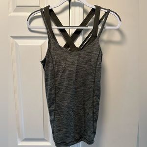 Lululemon tank top